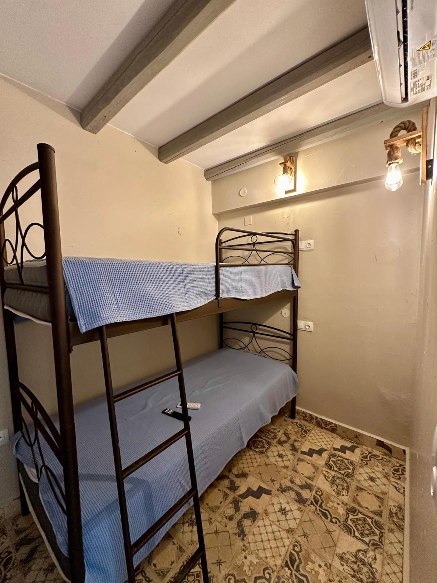 George Suites Stegna อาร์คานเยโลส ภายนอก รูปภาพ