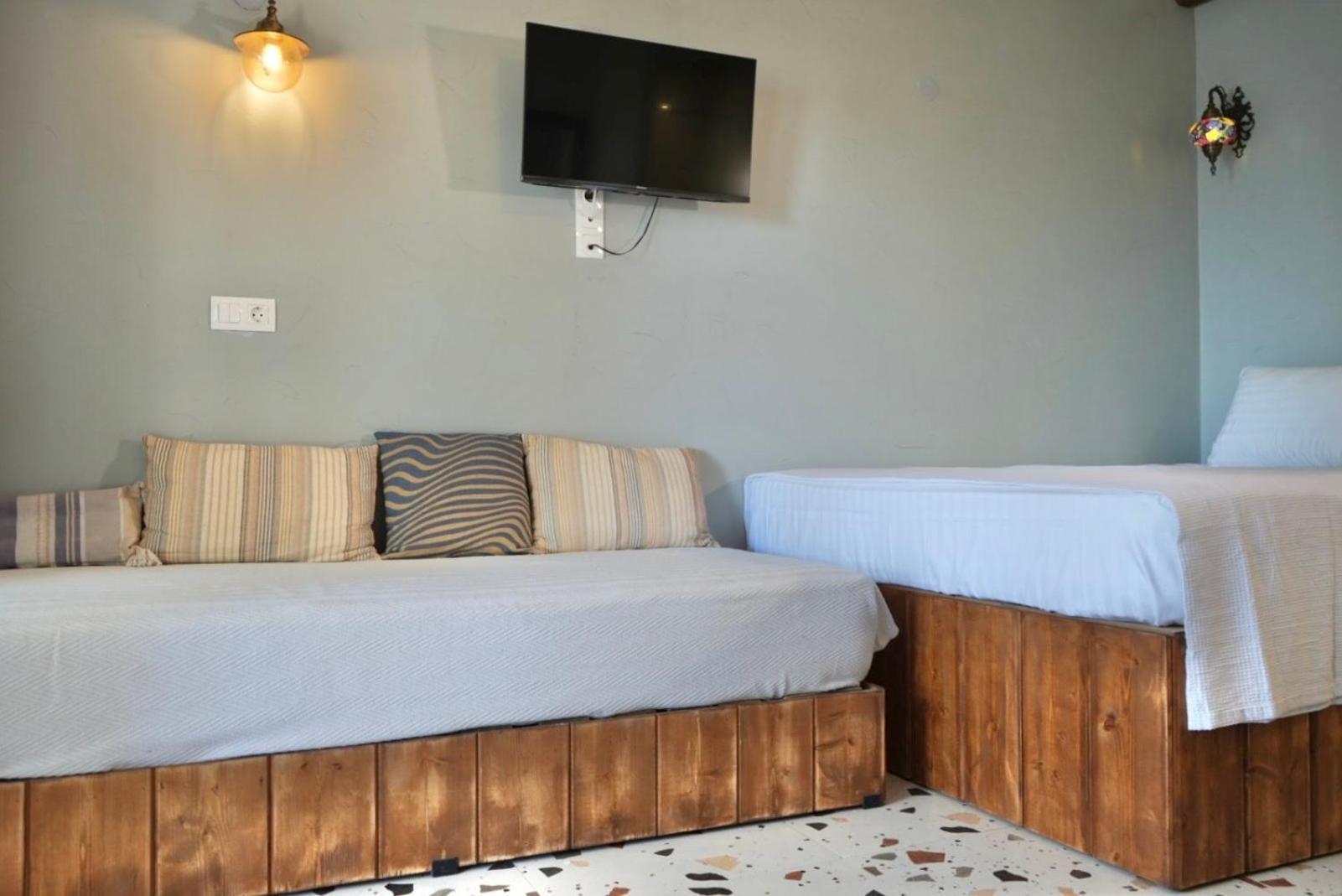 George Suites Stegna อาร์คานเยโลส ภายนอก รูปภาพ
